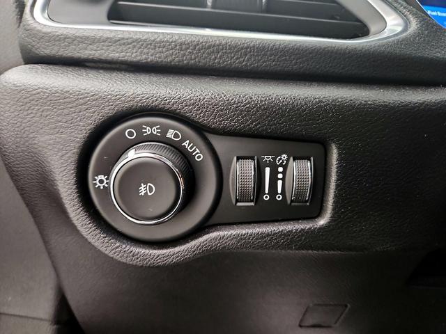 Photo of 2020 Gray Chrysler Pacifica