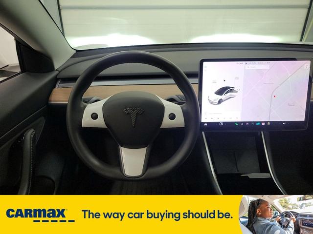 Photo of 2020 White Tesla Model 3