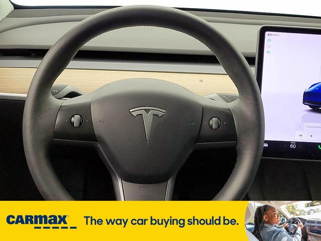Photo of 2022 Blue Tesla Model Y