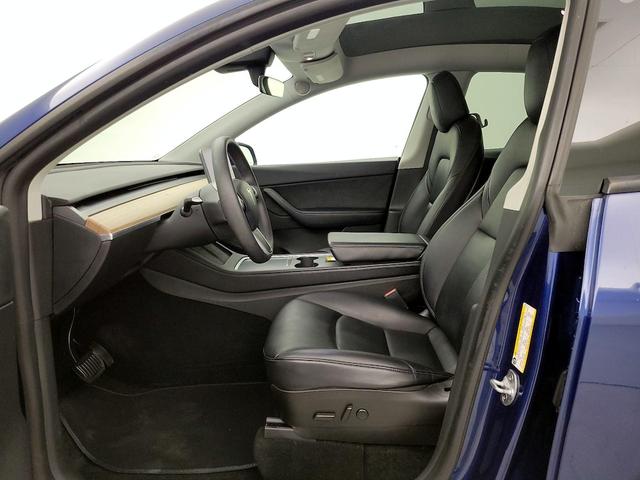 Photo of 2022 Blue Tesla Model Y