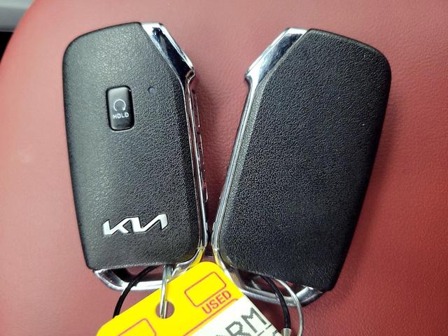 Photo of 2023 Gray Kia K5