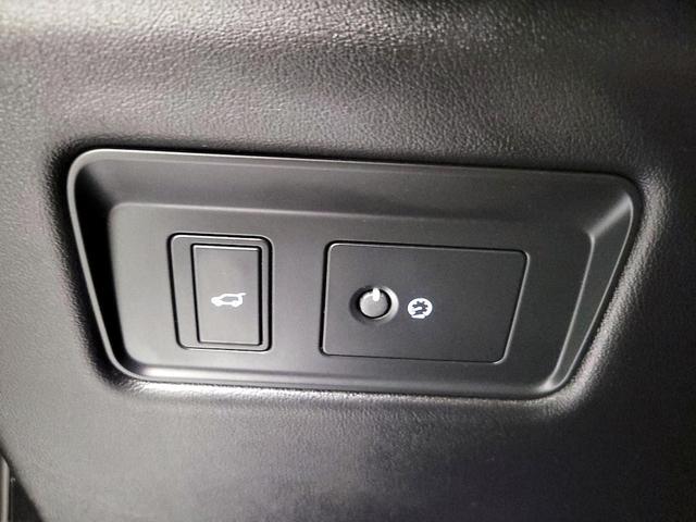 Photo of 2020 Black Land Rover Range Rover Sport