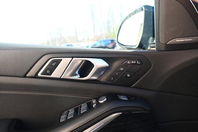 Photo of 2023 Tanzanite Blue II Metallic BMW X7
