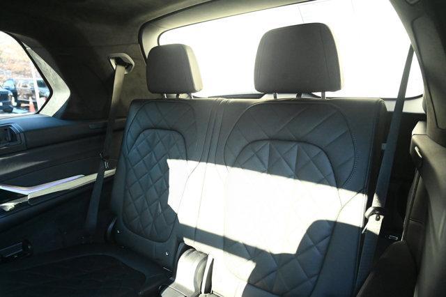 Photo of 2023 Tanzanite Blue II Metallic BMW X7