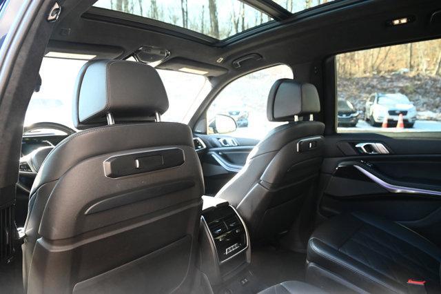 Photo of 2023 Tanzanite Blue II Metallic BMW X7