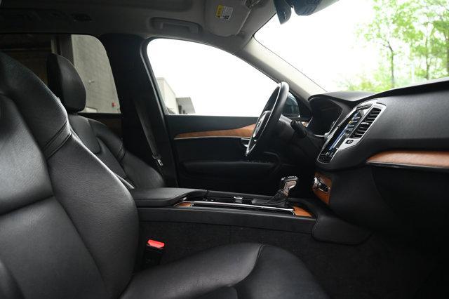 Photo of 2022 Black Volvo XC90