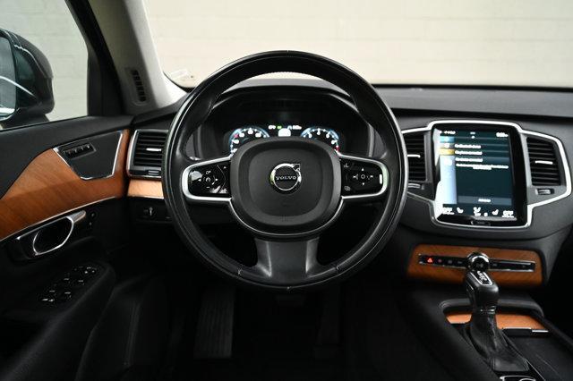 Photo of 2022 Black Volvo XC90