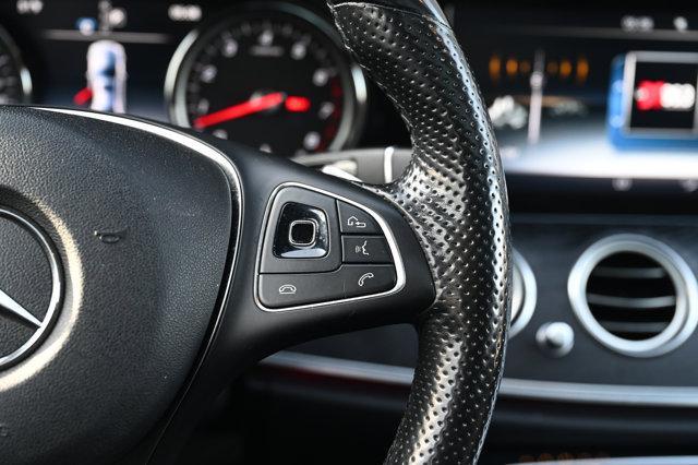 Photo of 2017 Silver Mercedes-Benz E-Class
