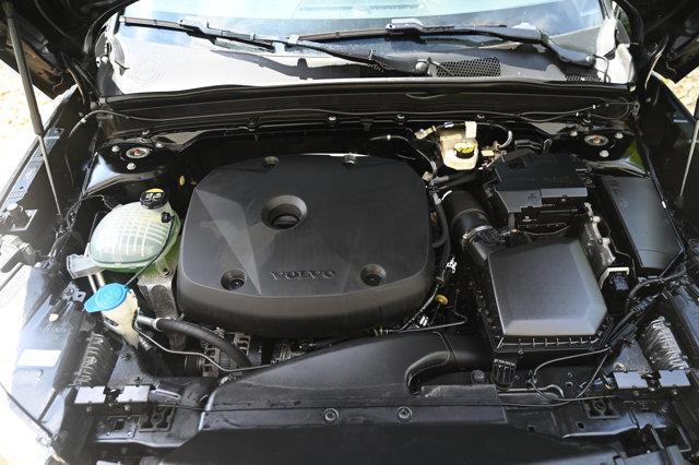 Photo of 2022 Black Volvo XC40