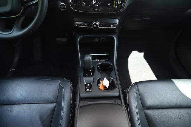 Photo of 2022 Black Volvo XC40