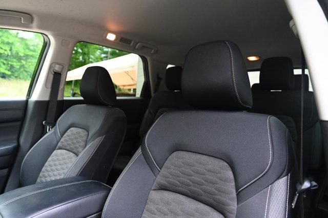 Photo of 2023 Super Black Nissan Pathfinder
