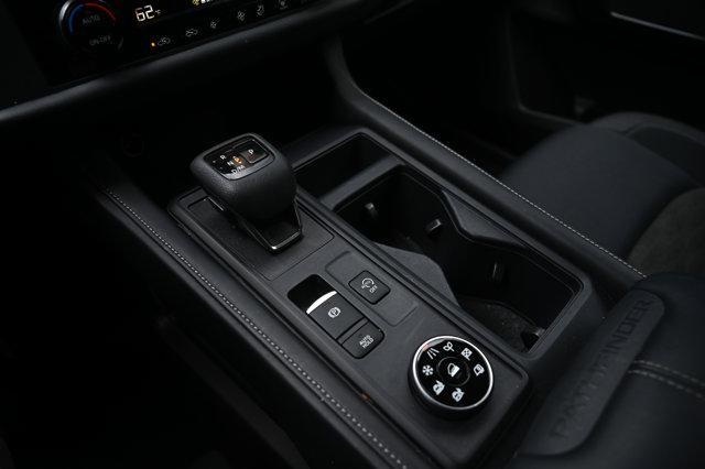 Photo of 2023 Super Black Nissan Pathfinder