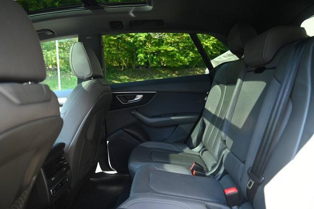 Photo of 2020 Gray Metallic Audi Q8