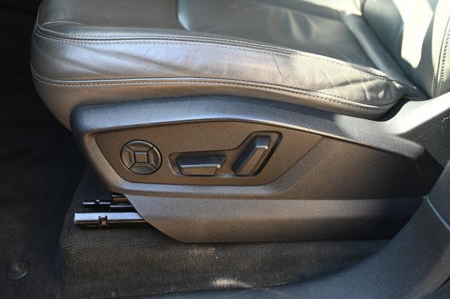 Photo of 2020 Gray Metallic Audi Q8