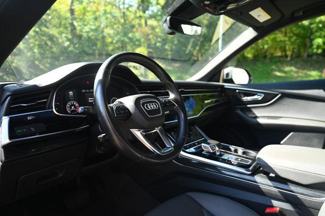 Photo of 2020 Gray Metallic Audi Q8