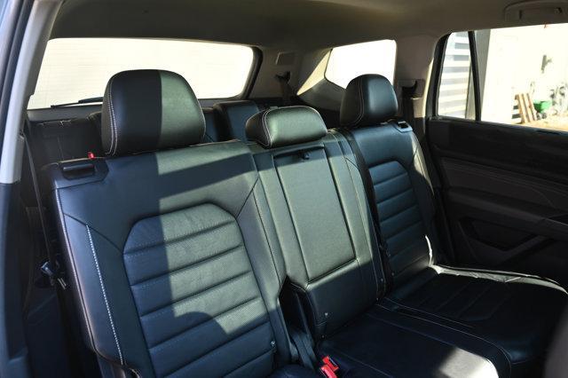 Photo of 2021 Platinum Gray Metallic Volkswagen Atlas