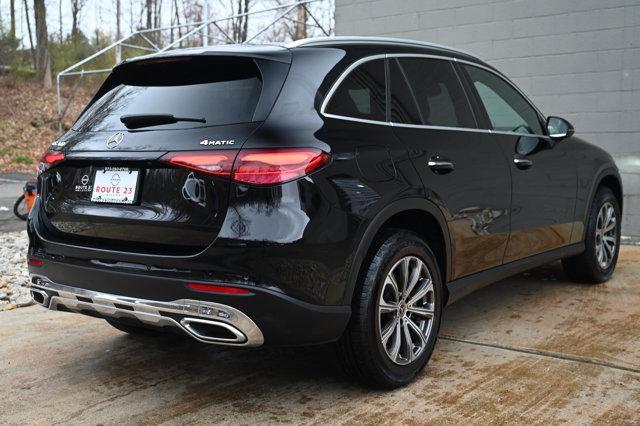 Photo of 2024 Black Mercedes-Benz GLC 300