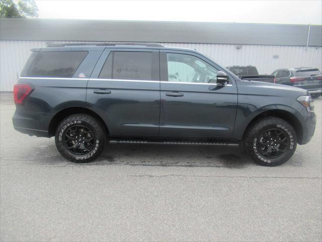 Photo of 2024 Stone Blue Metallic Ford Expedition