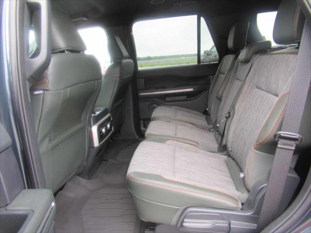Photo of 2024 Stone Blue Metallic Ford Expedition