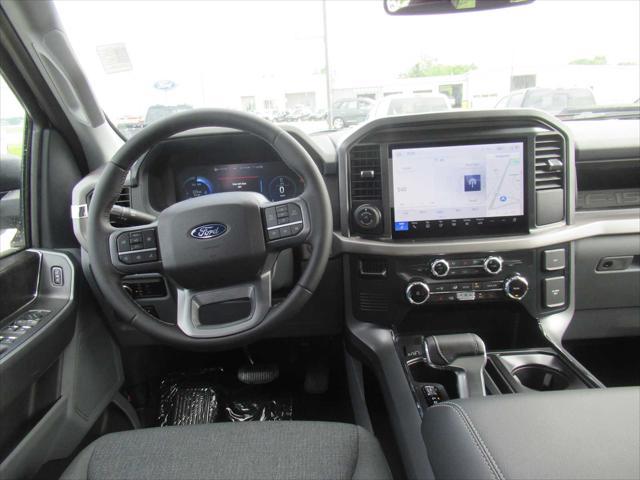 Photo of 2025 Oxford White Ford F-150 Lightning