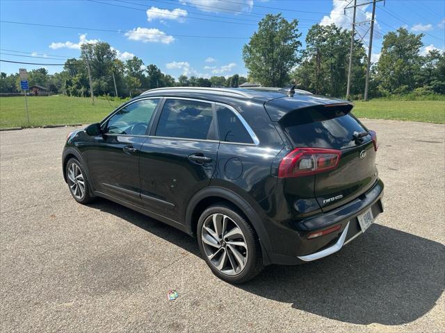 Photo of 2017 Rich Espresso Kia Niro
