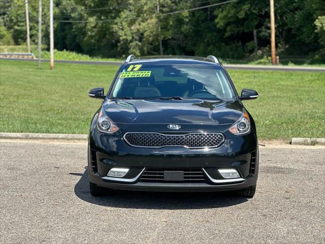 Photo of 2017 Rich Espresso Kia Niro