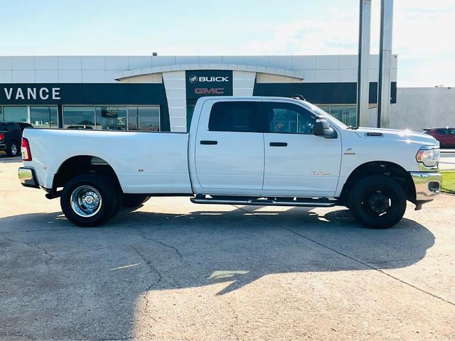 Photo of 2024 Bright White Clearcoat RAM 3500