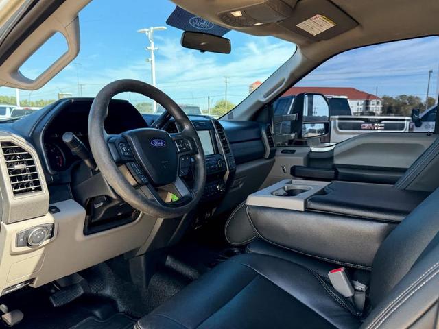 Photo of 2017 Ingot Silver Metallic Ford F-250