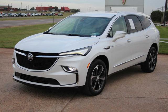 Photo of 2022 White Frost Tri-Coat Buick Enclave