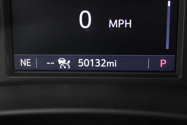 Photo of 2022 White Frost Tri-Coat Buick Enclave
