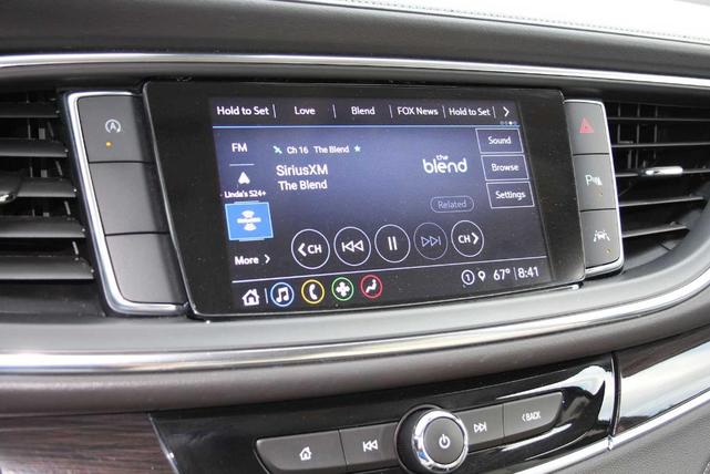 Photo of 2022 White Frost Tri-Coat Buick Enclave