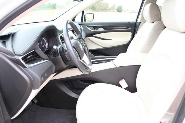 Photo of 2022 White Frost Tri-Coat Buick Enclave