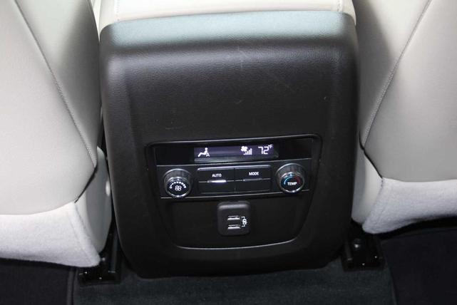 Photo of 2022 White Frost Tri-Coat Buick Enclave