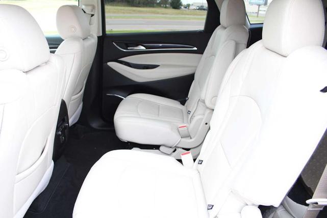 Photo of 2022 White Frost Tri-Coat Buick Enclave