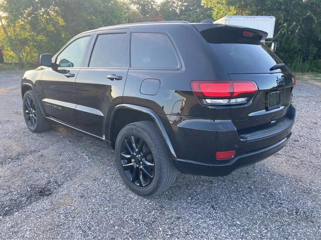 Photo of 2020 Diamond Black Jeep Grand Cherokee