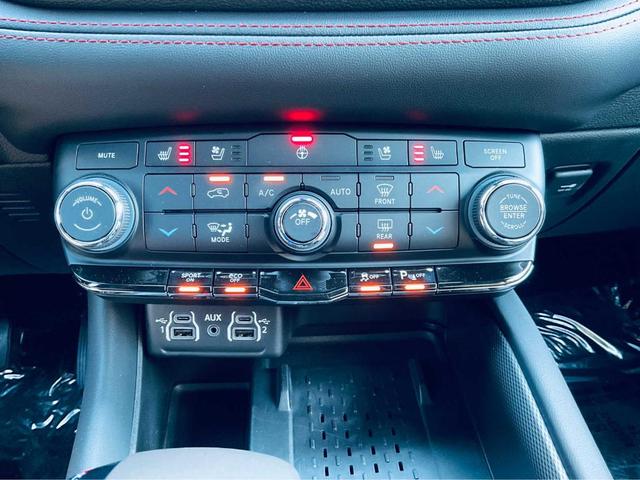 Photo of 2025 Vapor Gray Dodge Durango