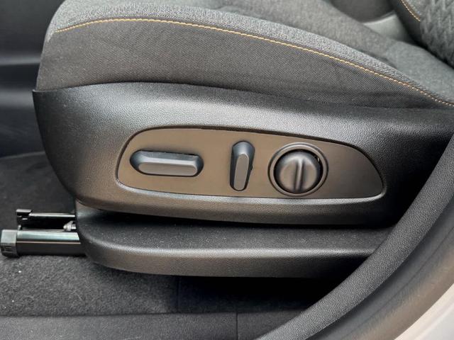 Photo of 2022 Summit White Chevrolet Equinox