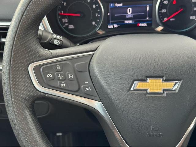 Photo of 2022 Summit White Chevrolet Equinox