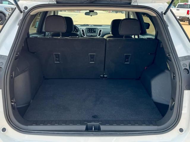 Photo of 2022 Summit White Chevrolet Equinox
