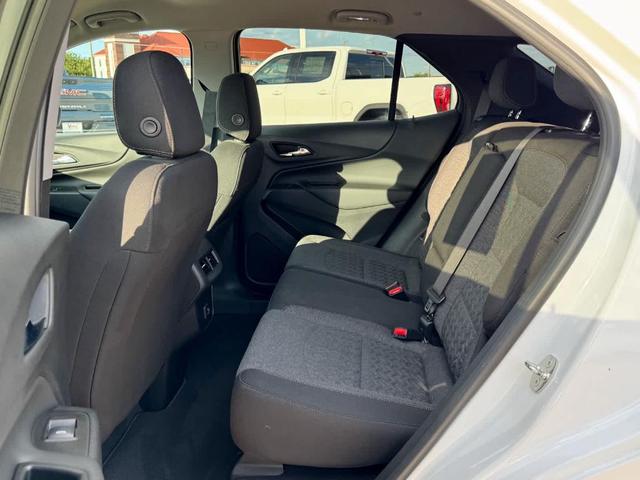 Photo of 2022 Summit White Chevrolet Equinox