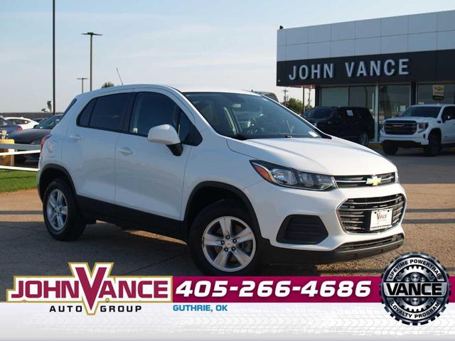 Photo of 2022 Summit White Chevrolet Trax