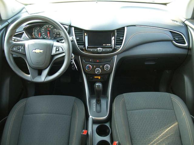 Photo of 2022 Summit White Chevrolet Trax
