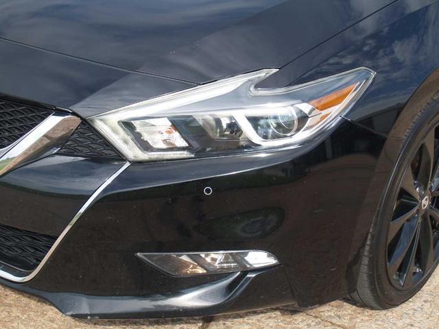 Photo of 2017 Black Nissan Maxima