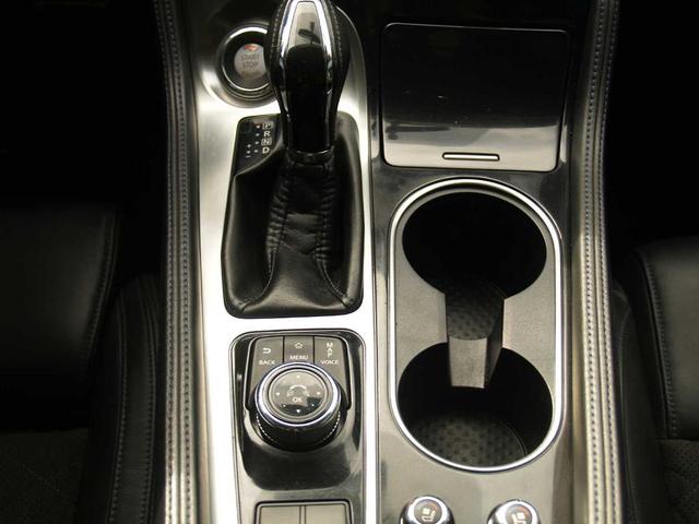 Photo of 2017 Black Nissan Maxima