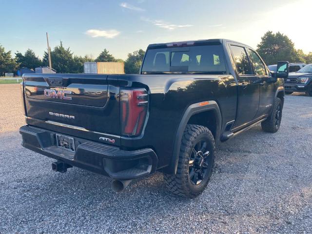Photo of 2024 Onyx Black GMC Sierra 2500