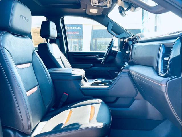 Photo of 2024 Onyx Black GMC Sierra 2500