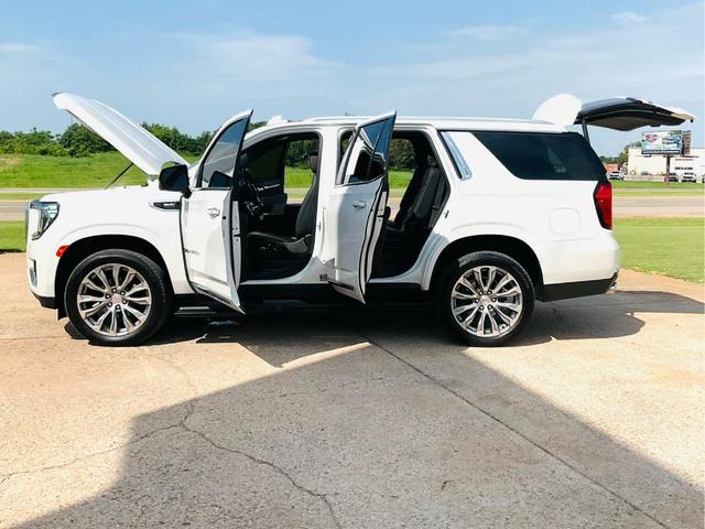 Photo of 2021 White Frost Tri-Coat GMC Yukon