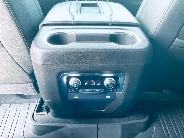 Photo of 2021 White Frost Tri-Coat GMC Yukon