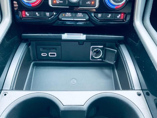 Photo of 2021 White Frost Tri-Coat GMC Yukon