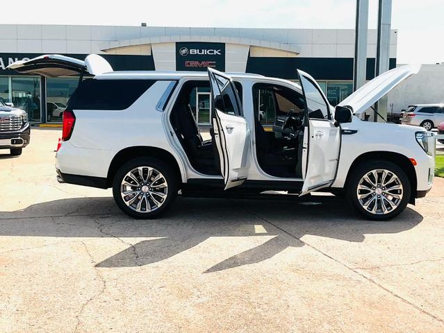 Photo of 2021 White Frost Tri-Coat GMC Yukon